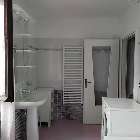 Vakantiehuis Fuga In Montagna Casa Indipendente Mezzo Montagna Con Barbecue *