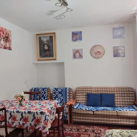 Vakantiehuis Fuga In Montagna Casa Indipendente Mezzo Montagna Con Barbecue